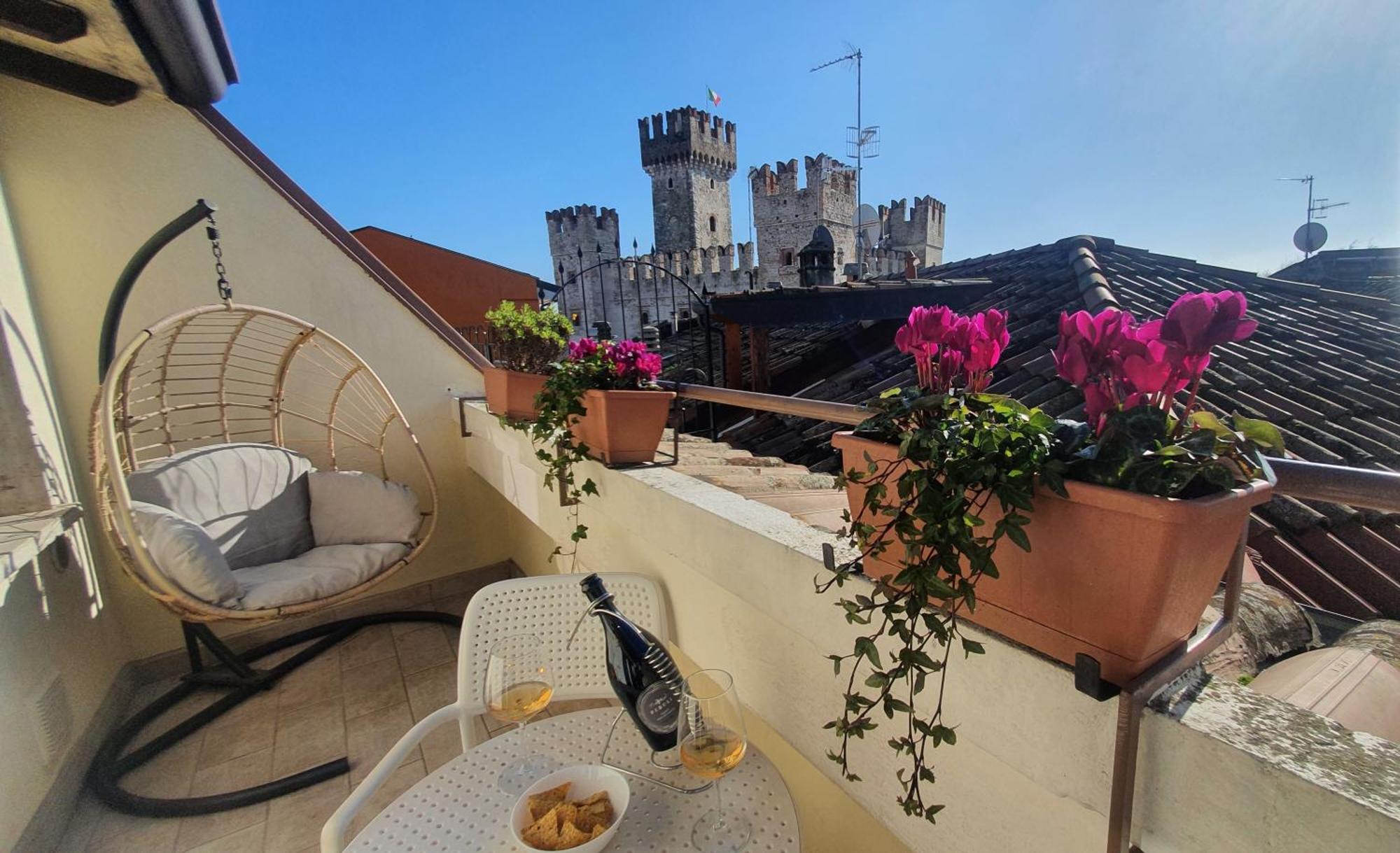 Sirmione4U - Domus By The Castle Apartment Ngoại thất bức ảnh