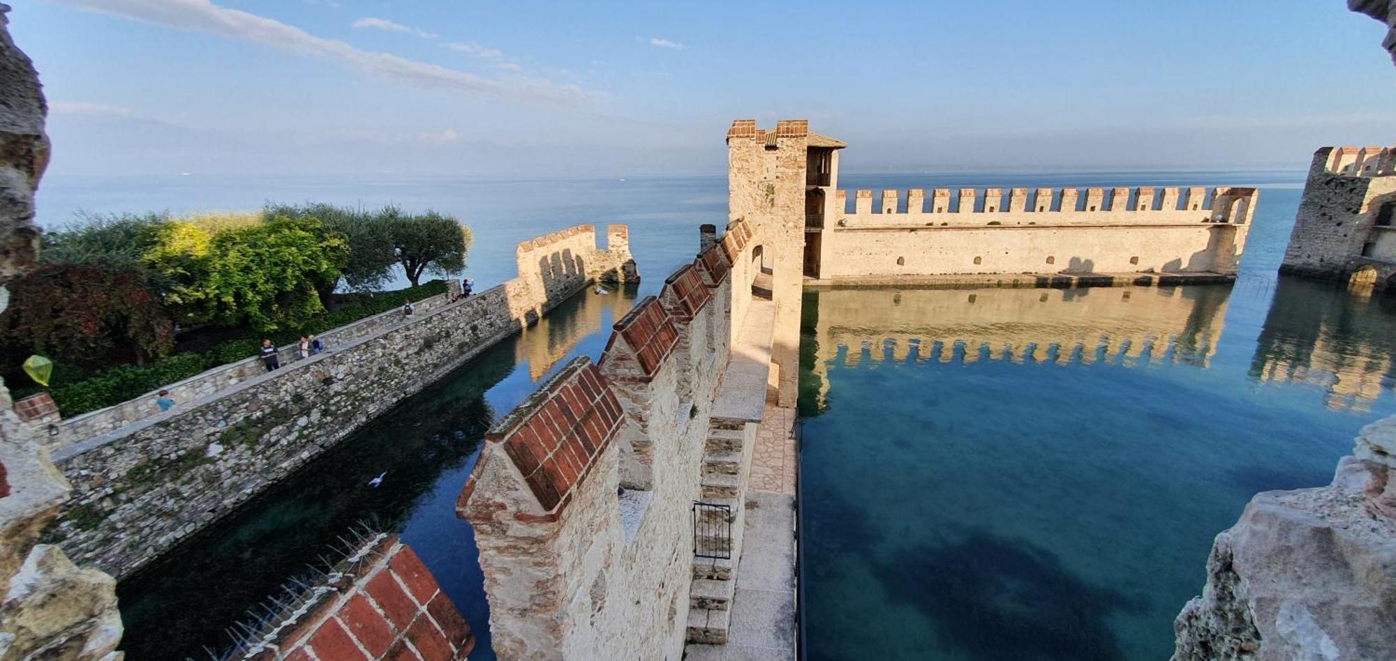 Sirmione4U - Domus By The Castle Apartment Ngoại thất bức ảnh